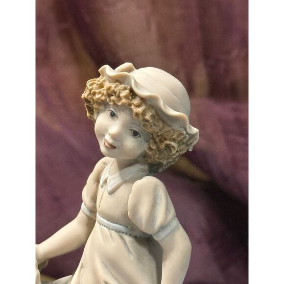 Giuseppe Armani 1993 "Biking Around" Girl on Tricycle Figurine - Picture 2 of 9